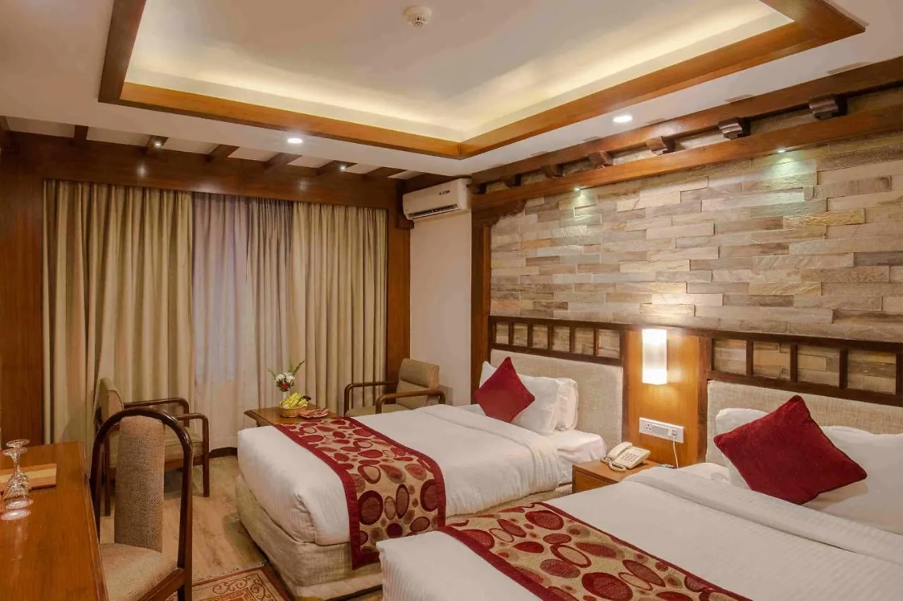Hotel Manang Kathmandu 4*,