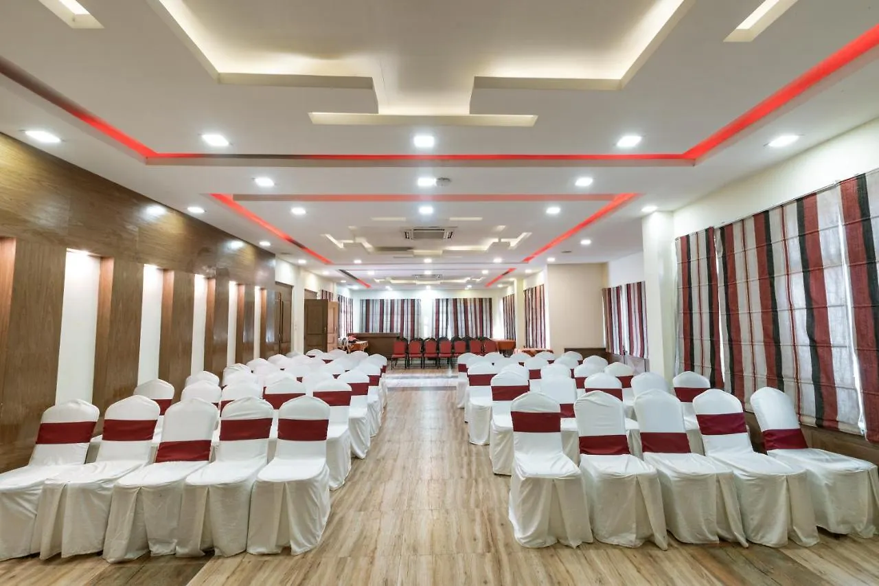 Hotel Manang Kathmandu 4*,  Nepal