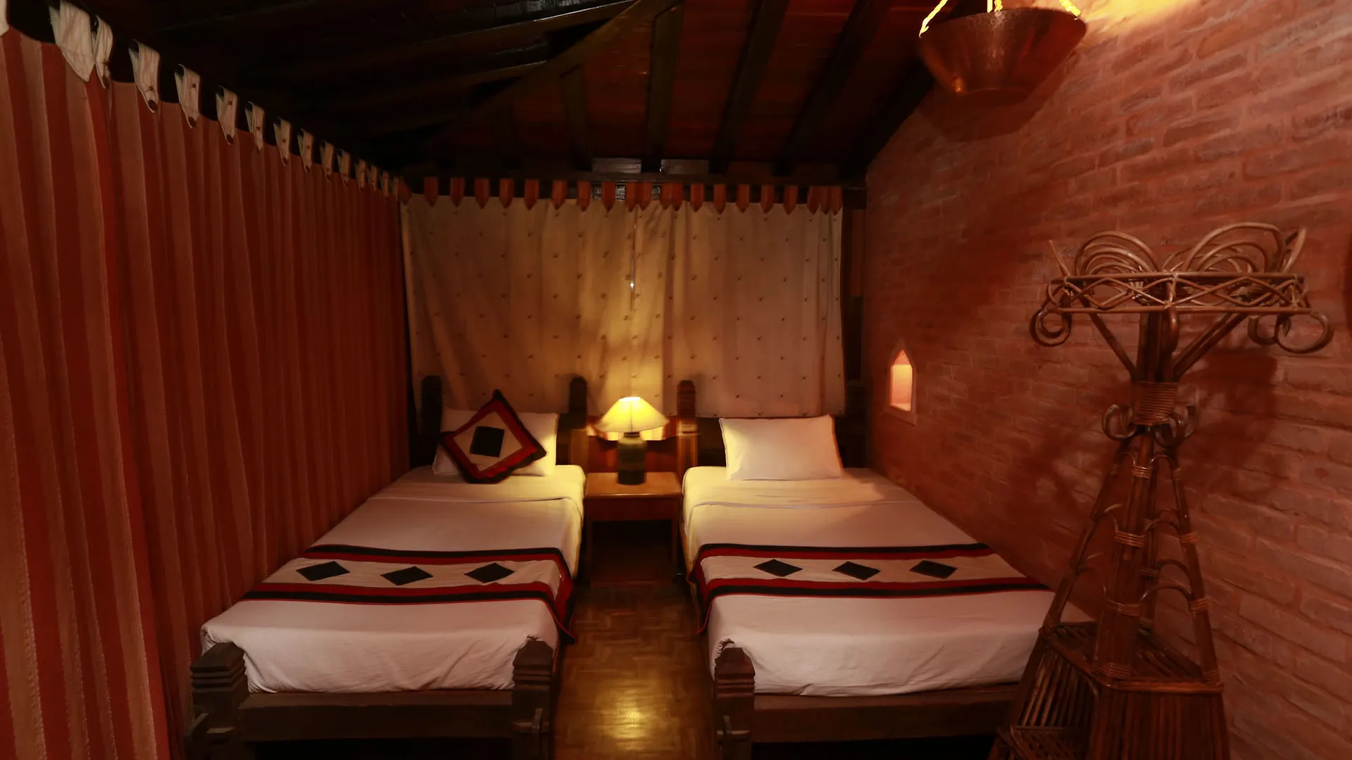 קטמנדו Hotel Manang 4*,